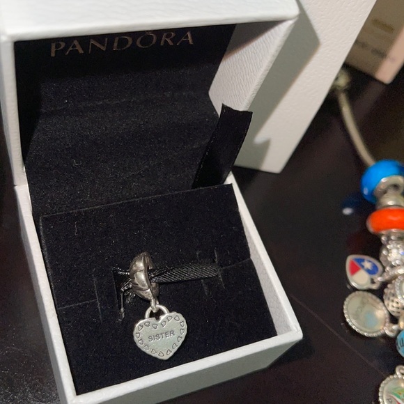 🤍🤍Pandora Sister Charm🤍🤍 - Picture 3 of 4